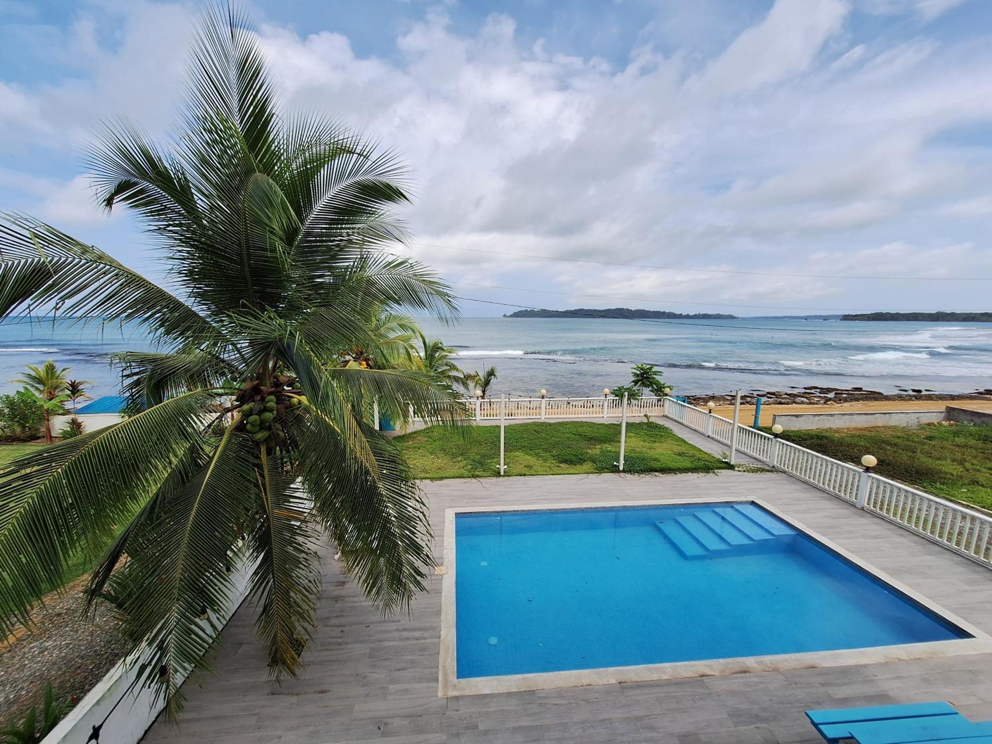 Paunch Beach Retreat Bocas del Toro Exterior foto